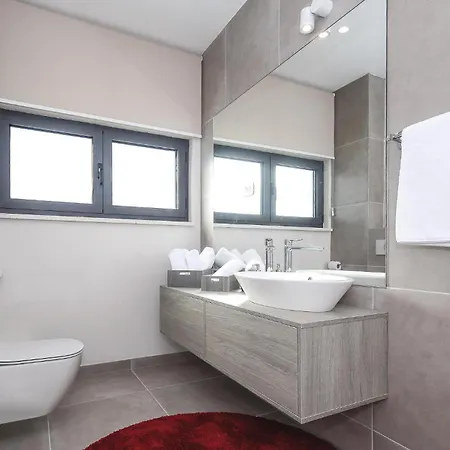 Vikendica Beautiful Home In Saldun With Sauna *