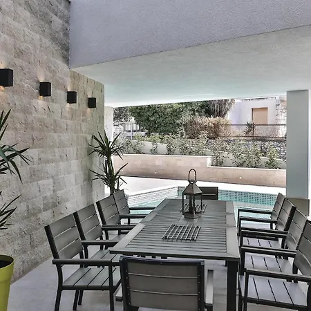 Beautiful Home In Saldun With Sauna Trogir