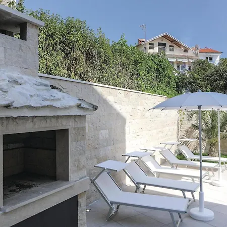 Holiday home Nice Home In Saldun With Sauna Trogir