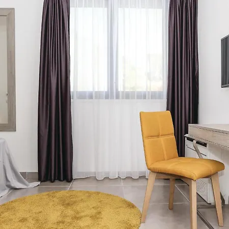 Nice Home In Saldun With Sauna * Trogir