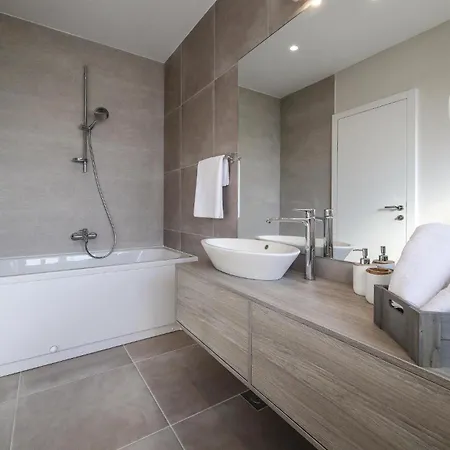 別荘 Beautiful In Saldun With Sauna