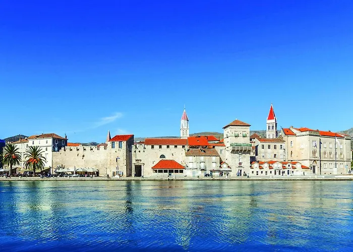 Hébergement de vacances Beautiful In Saldun With Sauna *