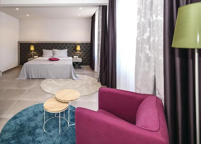 Beautiful In Saldun With Sauna Hébergement de vacances Trogir