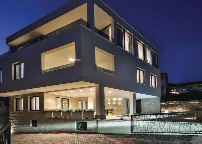 Hébergement de vacances Beautiful In Saldun With Sauna *